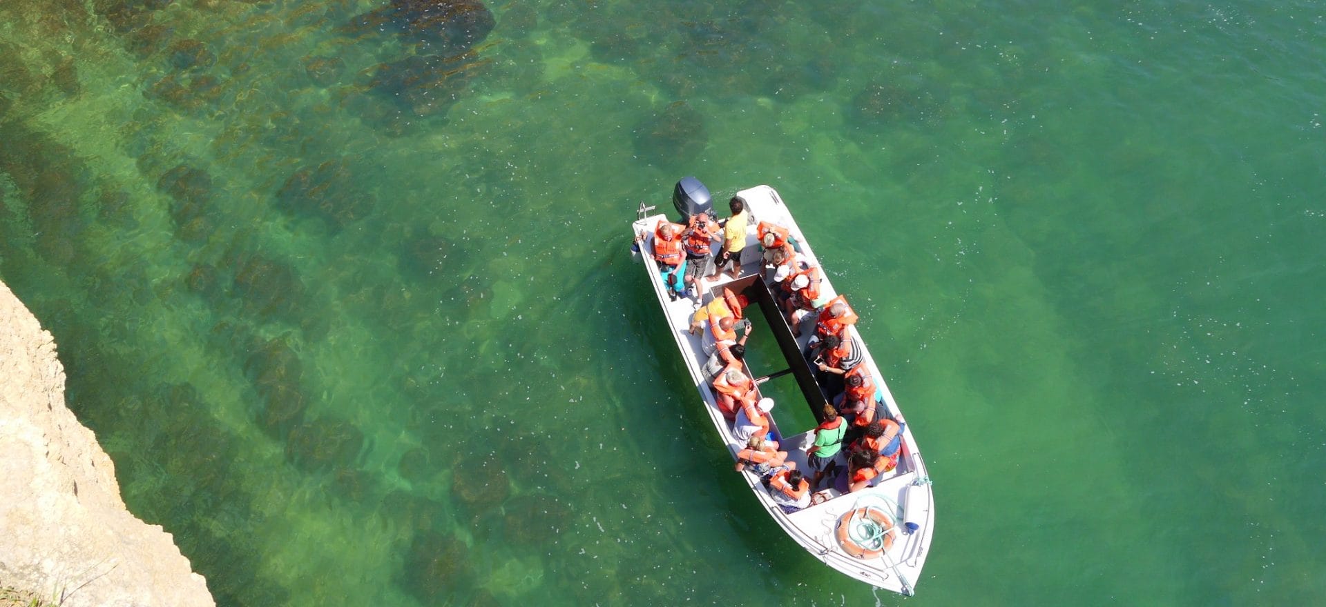 albufeira-caves-glass-bottom-boat-1-1920x880