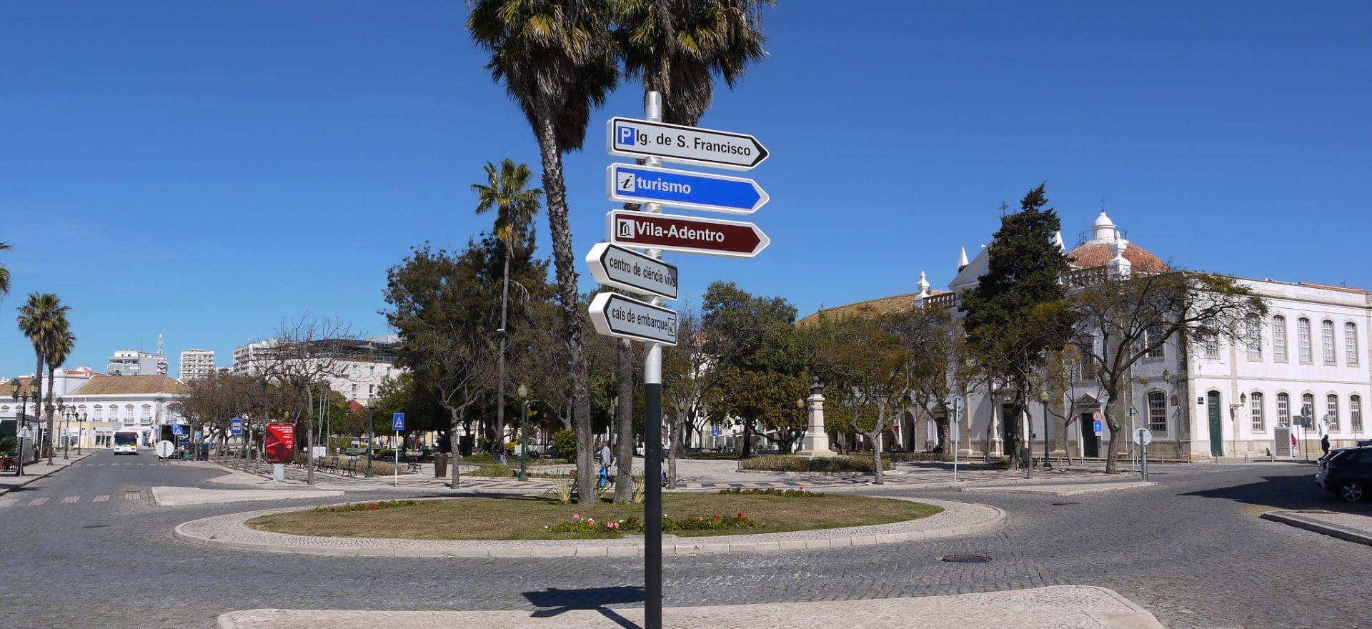 algarve-faro-old-town-1920x880