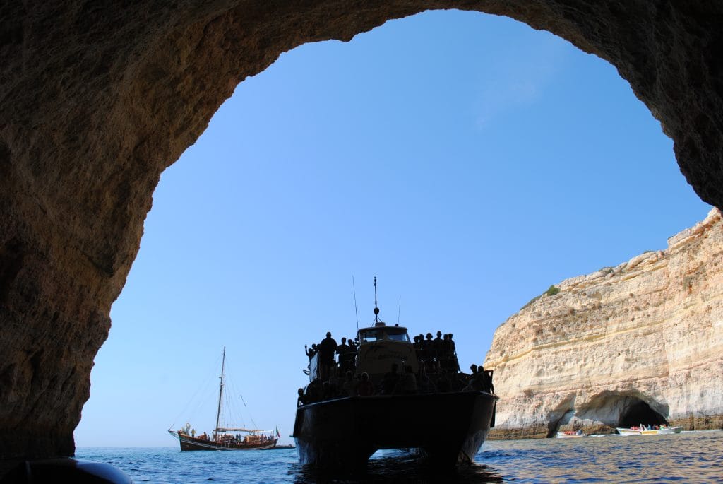cave-tours-albufeira-boat-2-1024x685