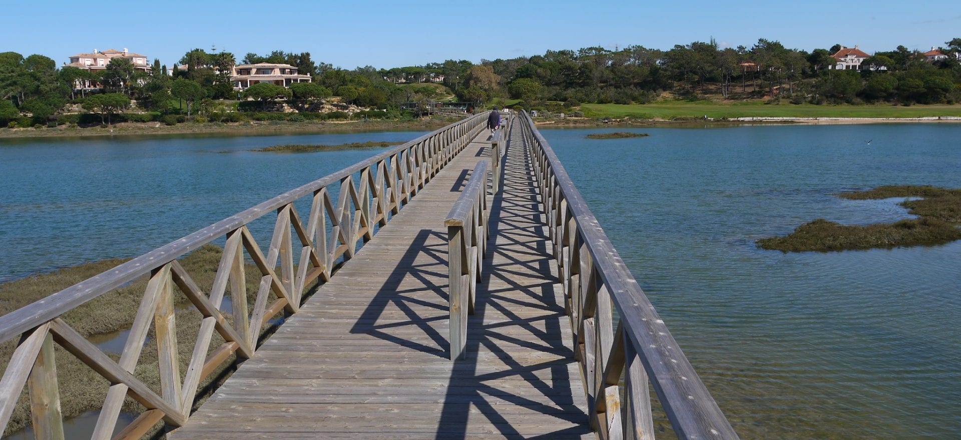 quinta-do-lago-lake-1920x880